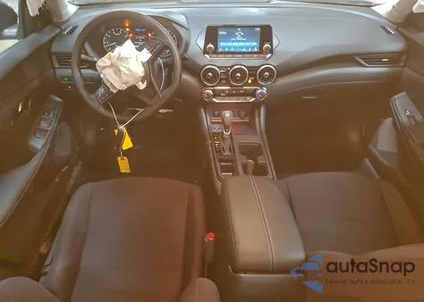 2025 Nissan Sentra S z USA, uszkodzony, nr VIN 3N1AB8BVXSY409611